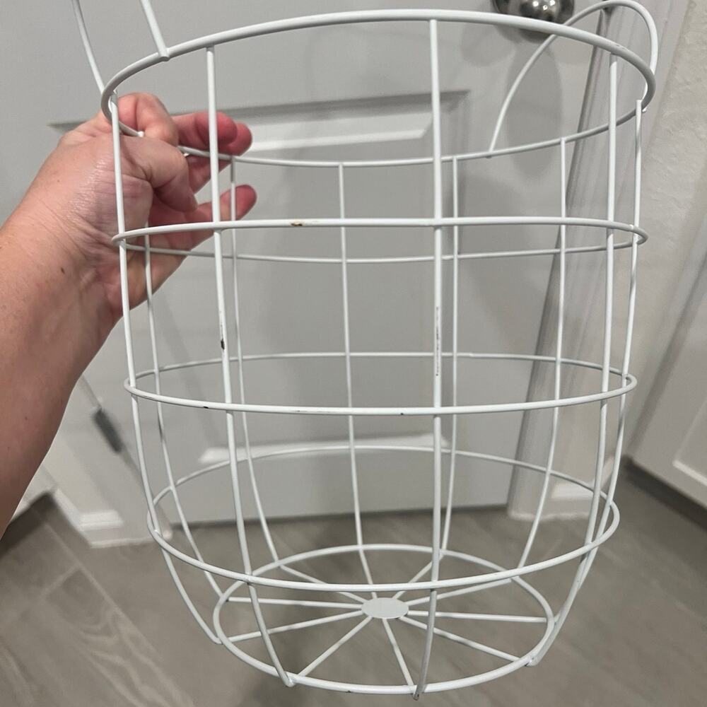 White Wire Basket - Picture 3 of 4